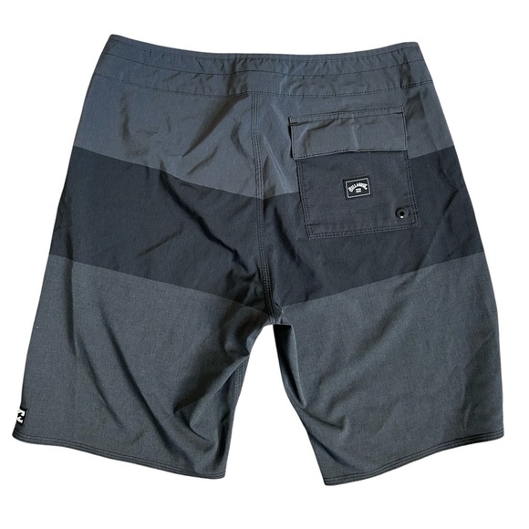 Billabong Men’s Gray/Black Men’s Swim Trunks size 29 - Picture 5 of 7